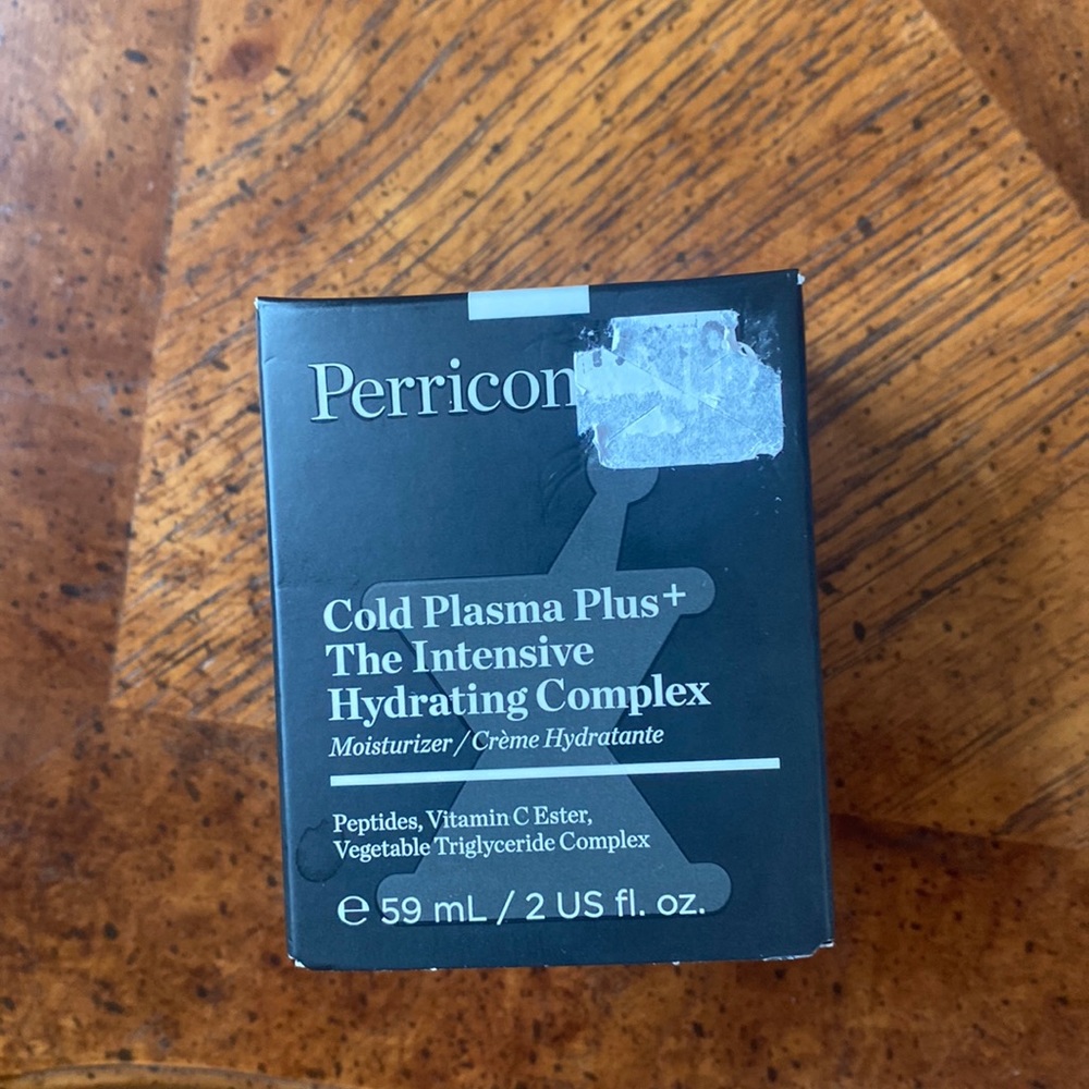 Perricone MD cold plasma + the intensive hydrating complex